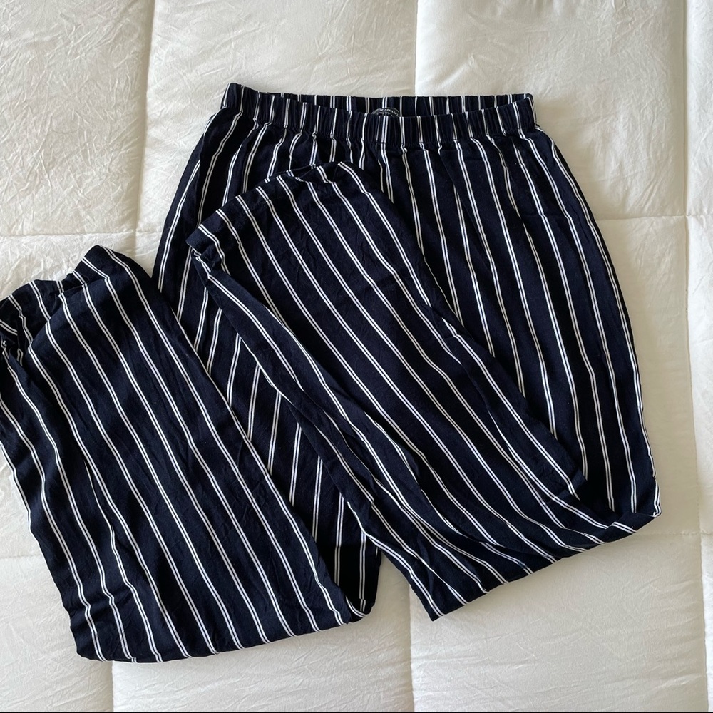 Brandy Melville cropped pants